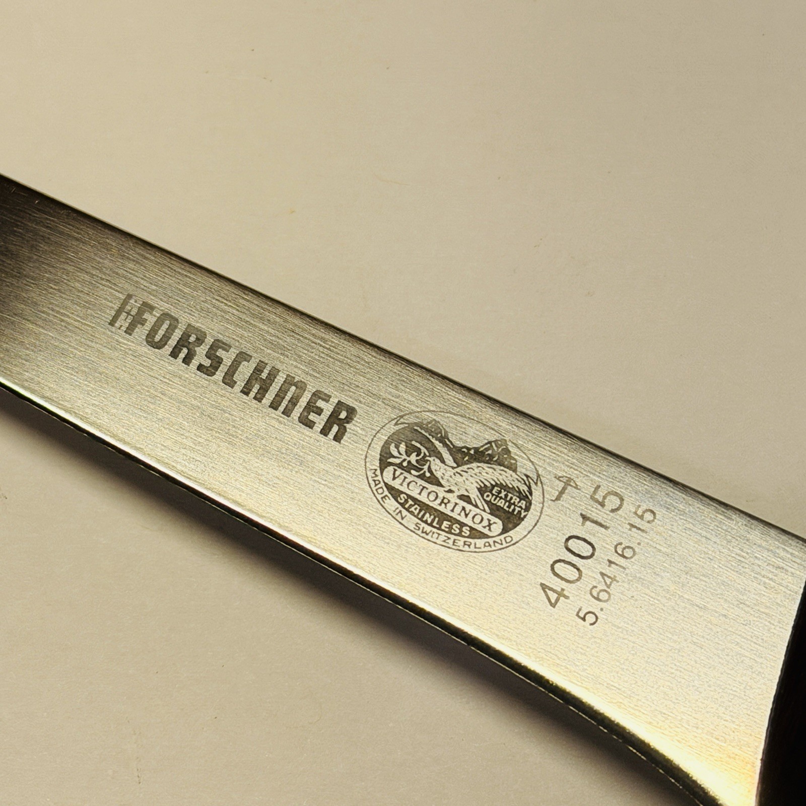 Victorinox Forschner 6″ Boning Knife Flexible Straight Blade Rosewood 40015 NOS