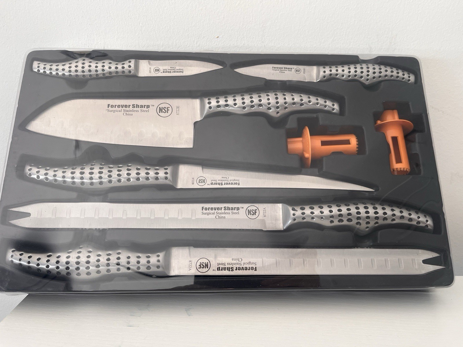 Forever Sharp Professional Knife Set – Stainless Steel – Open Box