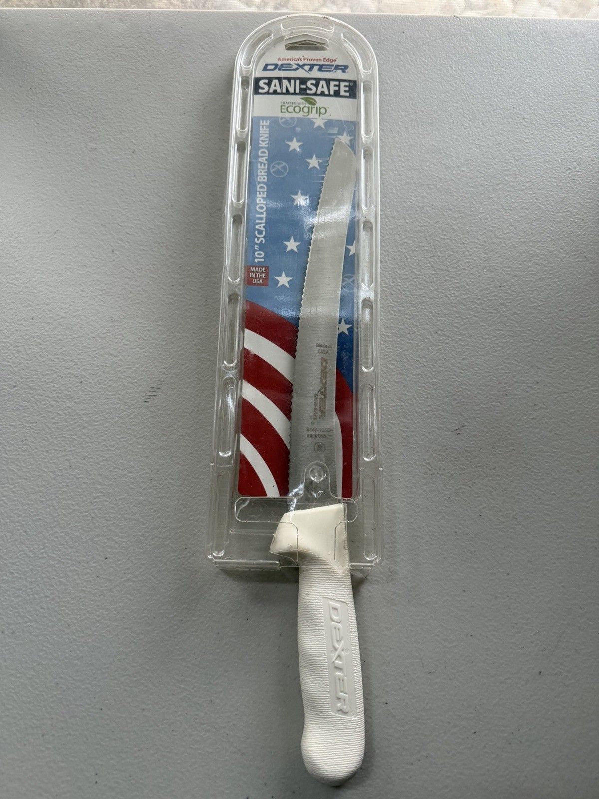 Dexter S147-10SC SANI-SAFE 10″ Scalloped Bread Knife