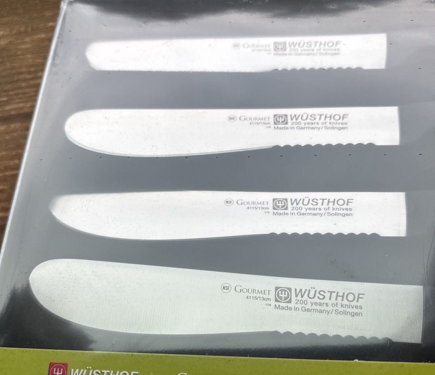 New SEALED Wusthof Gourmet 4 pc Burger Knife Set # 4115/13CM Made in Germany