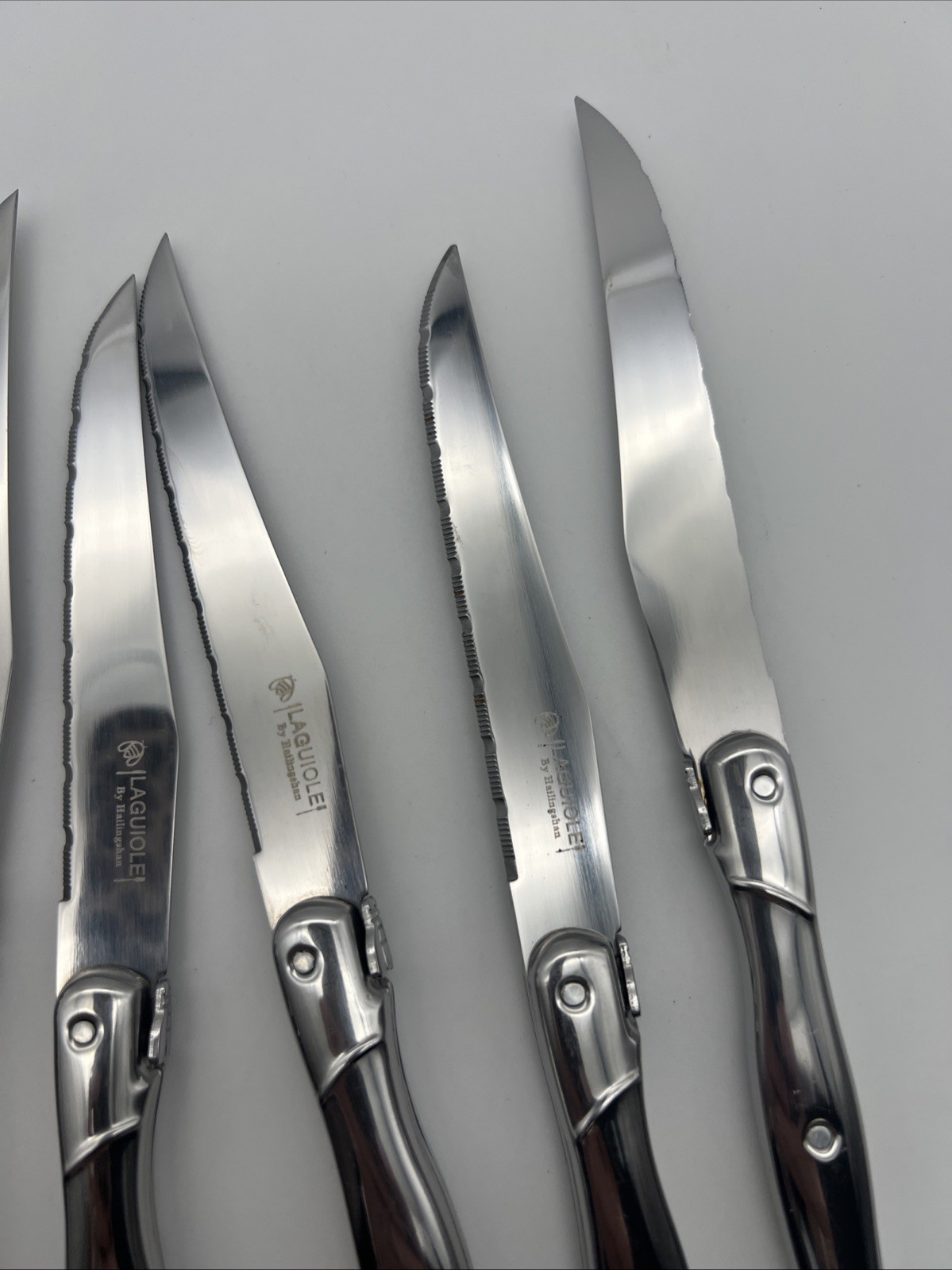 Steak Knives Set of 8 LAGUIOLE France Serrated Silver Handle Bee