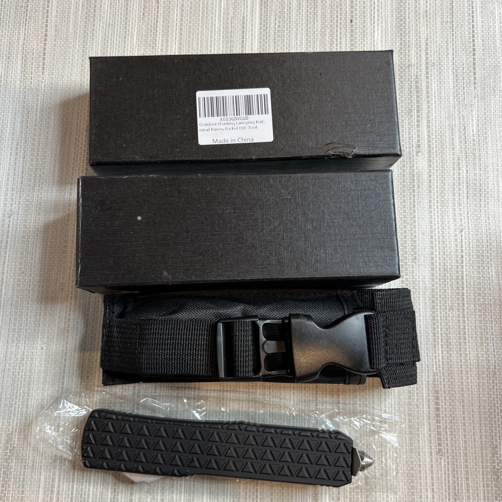 Black And Silver Double Blade Knife With Belt Clip And Soft Case BRAND NEW