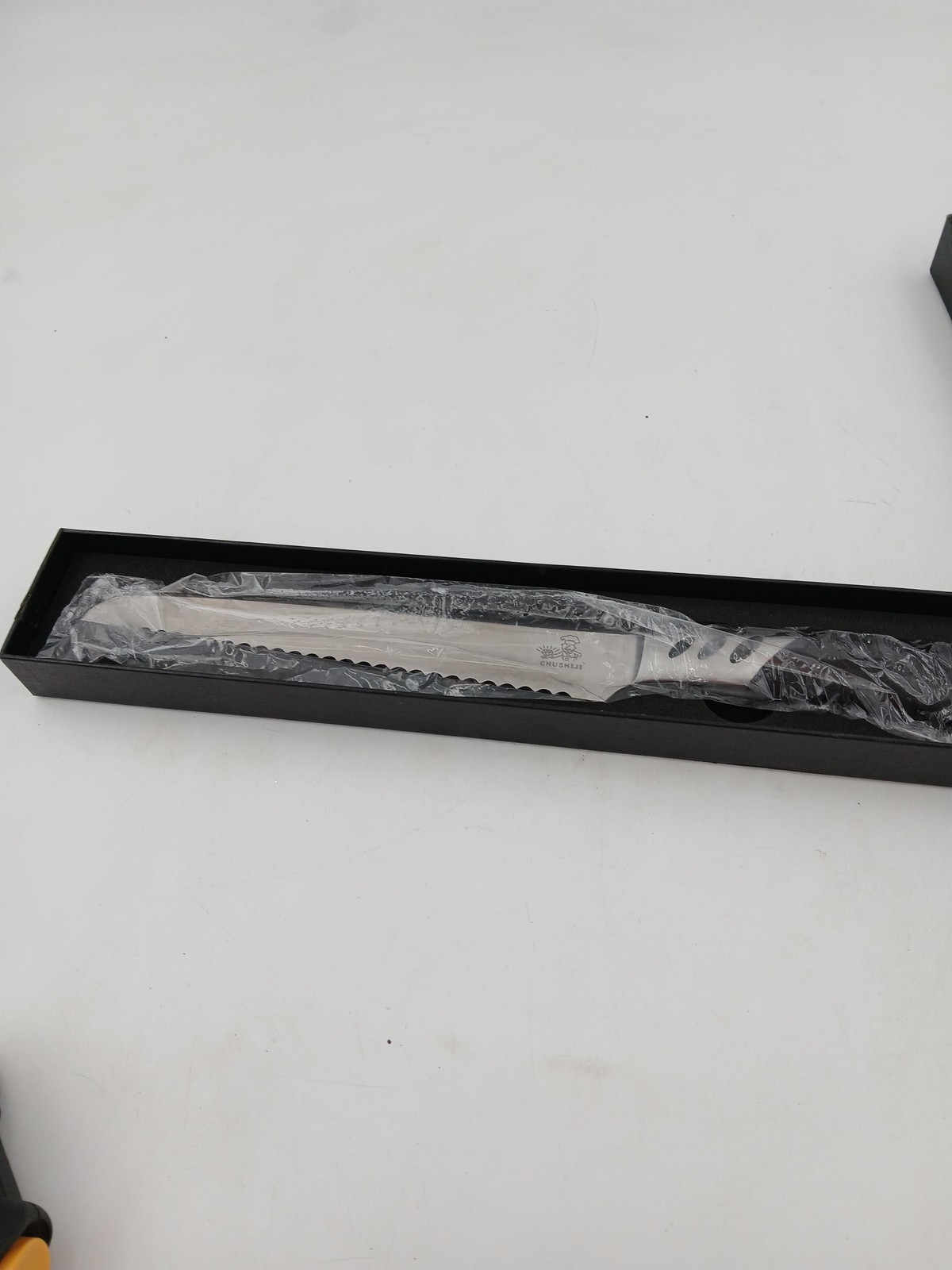 CHUSHIJI Bread Knife Stainless Steel Serrated Silver Black Handle Kitchen