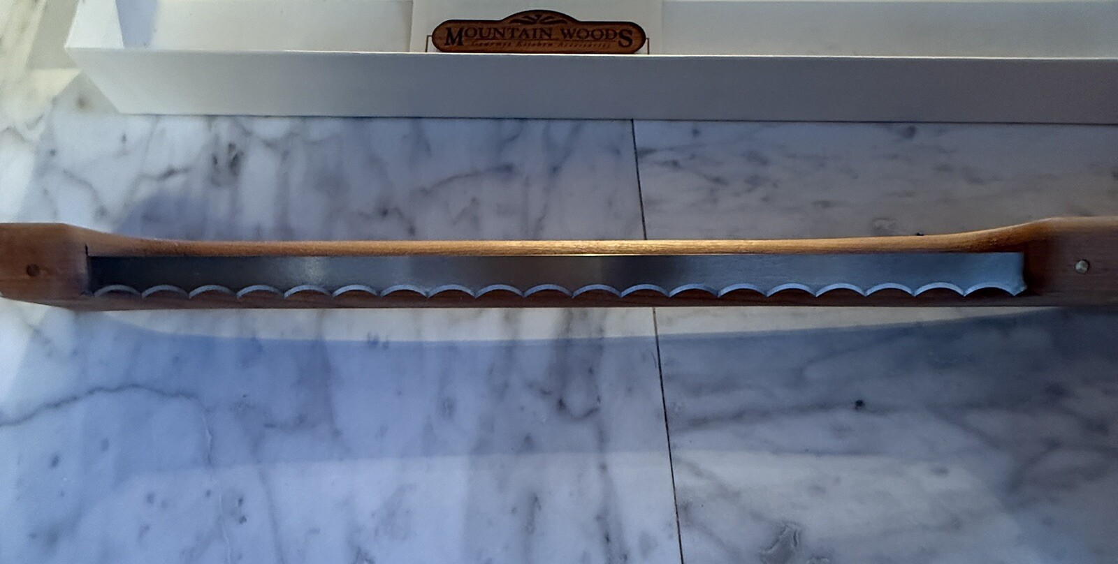 Mountain Woods The Original Fiddle Bow Bread Knife Cherry Wood Right Hand W/ Box