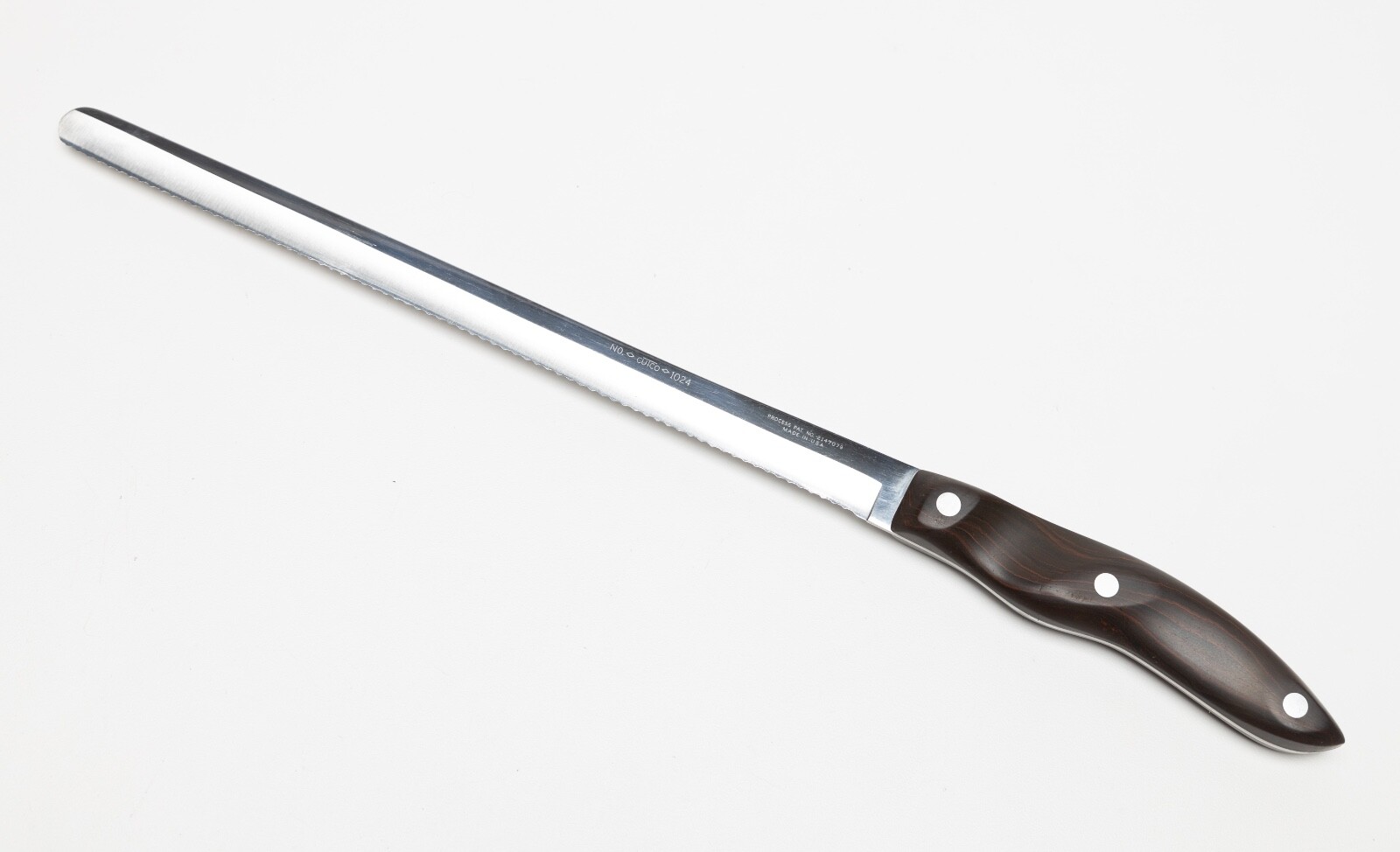 Vintage CUTCO 9.5″ Serrated Bread Knife No 1024 Classic Kitchen Brown Handle