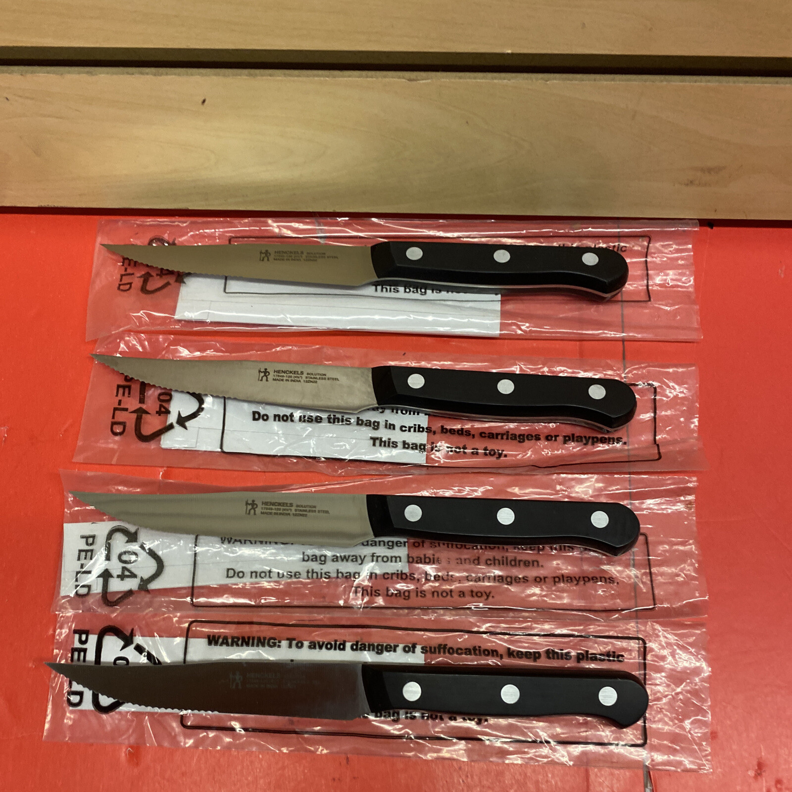 J.A Henckels Solution 4.75″ Steak Knives 4 Pc 17549-120 Made in India @