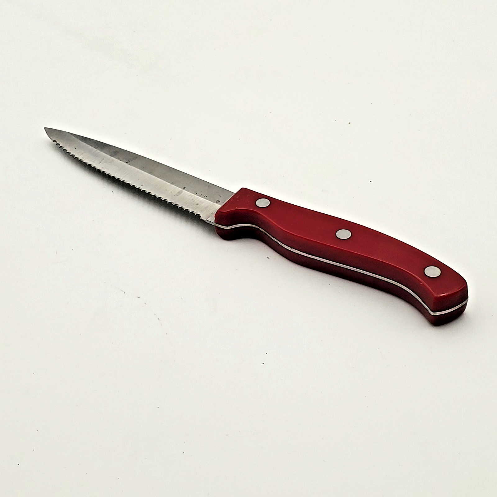 Farberware Riveted Red Handle 4.5″ Serrated Knife Steak