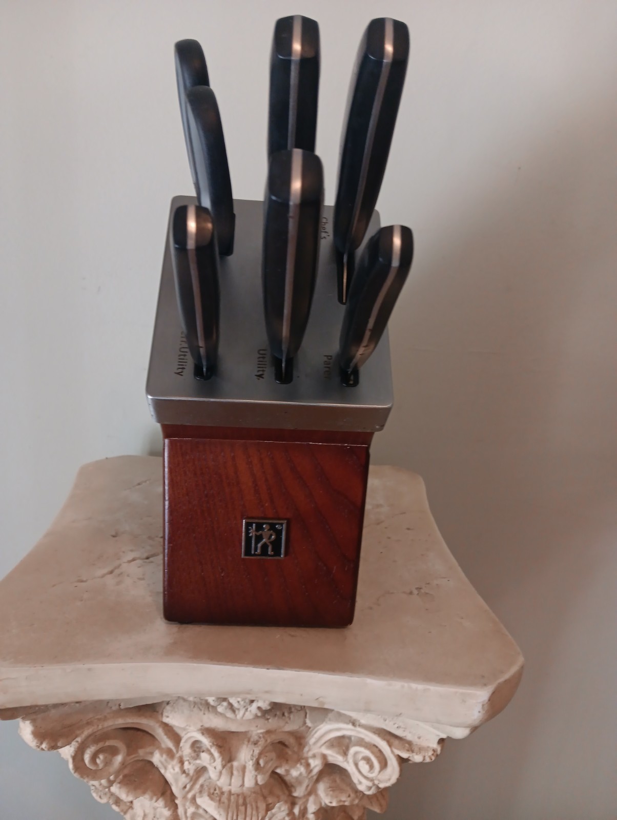 Henckels Definition 7-Piece Self-Sharpening Knife Block Set-Used