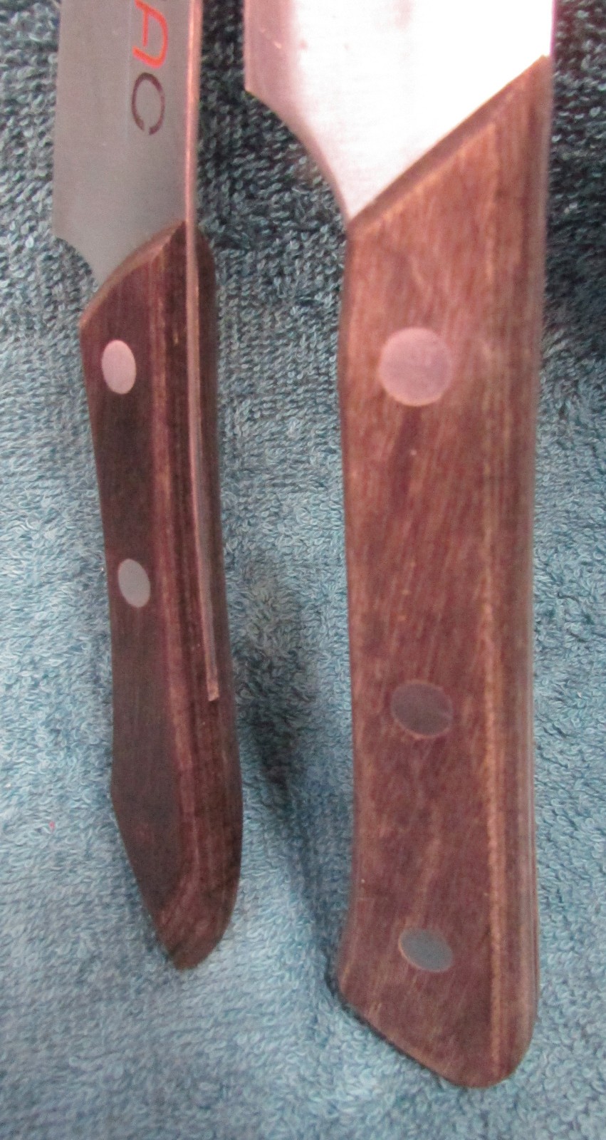 2 Vintage Round End MAC KITCHEN KNIVES Full Tang Rivet Wood Handles Made Japan