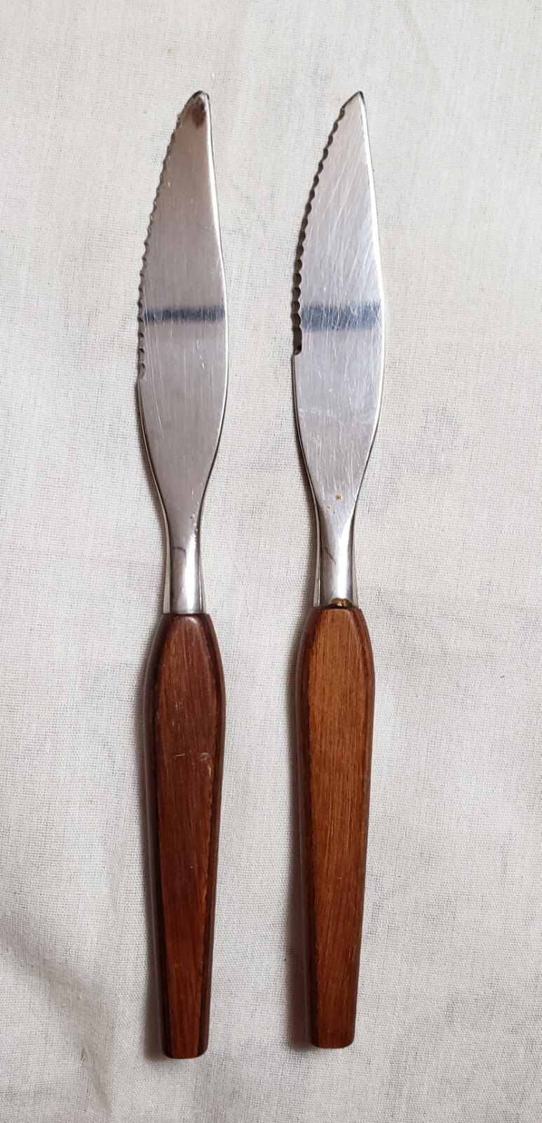 Fleetwood Stainless Steel Steak Knives (2) MCM Teak Wood Handles 8.5″ Long