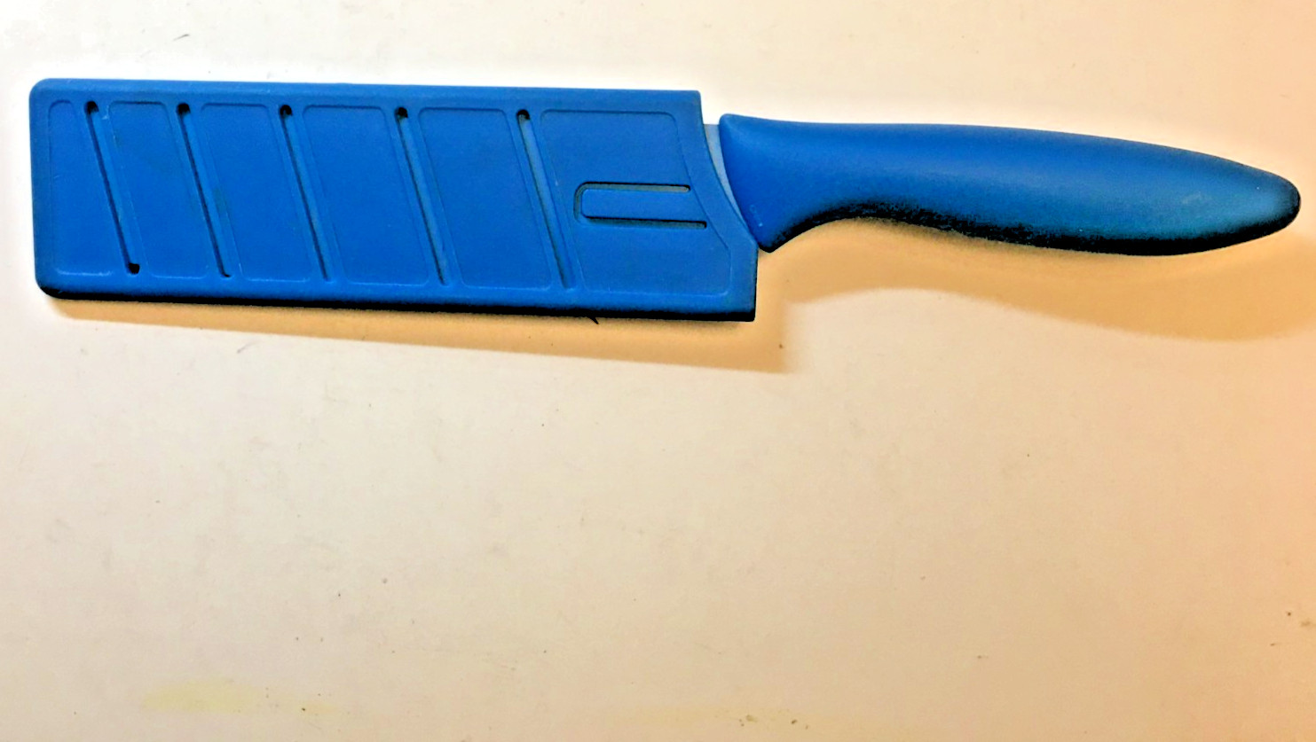 KAI Pure Komachi 2 – 5 1/2″ Nakiri Knife with Safety Sheath, Blue