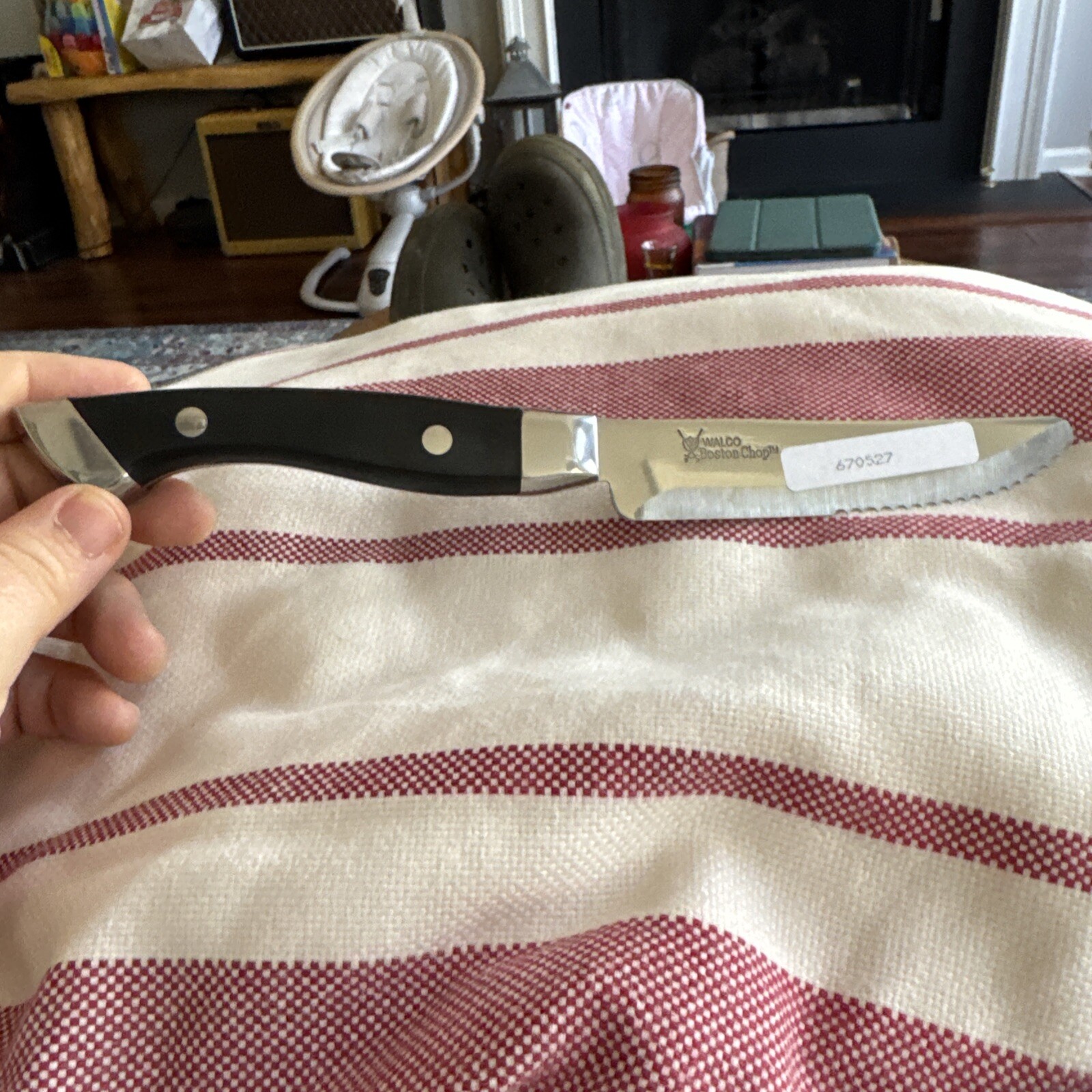 Walco Boston Chop 10.5 in Serrated Steak Knife, Black Handle New NOS