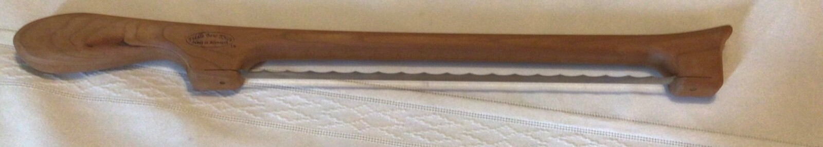VINTAGE FIDDLE BOW BREAD KNIFE ORIGINAL BOX RIGHT HAND CHERRY WOOD HAND MADE