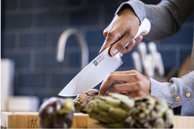 8-inch, Chef’s Knife, Ergonomic White Polymer, Triple-Rivet Handle, Comfort