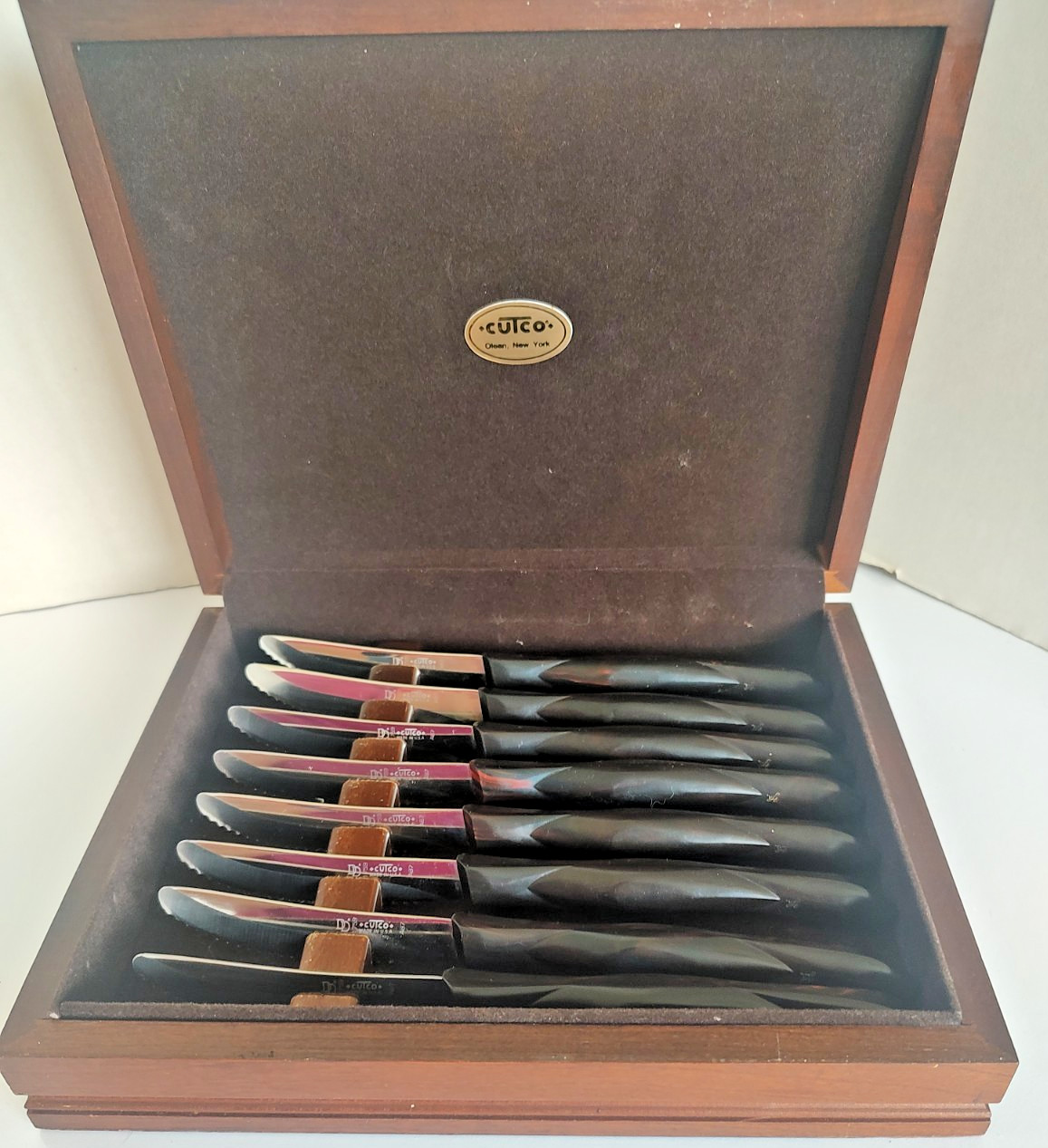 VTG Set of 8 Cutco No. 1759 Serrated Steak Knives Brown Handle Wooden Box