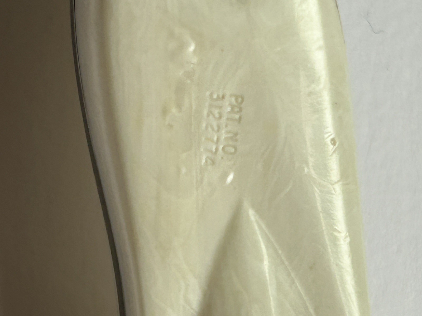 Cutco French Chef Knife #1725 with Pearl White Handle 1990 Vintage 9.25” Blade