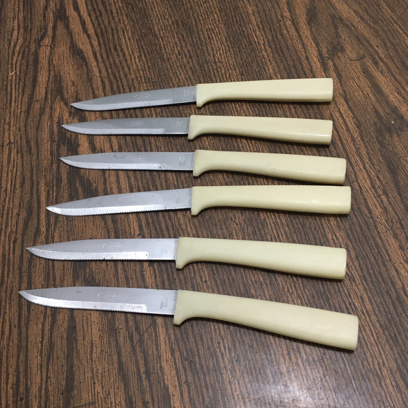 Lot of 6 Vintage STELLAR Steak Knives JAPAN Stainless Steel Cream Color Handle
