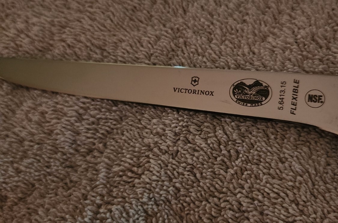 Victorinox 5.6413.15 6″ Flexible Narrow Boning Knife with Fibrox Handle, Qty 2
