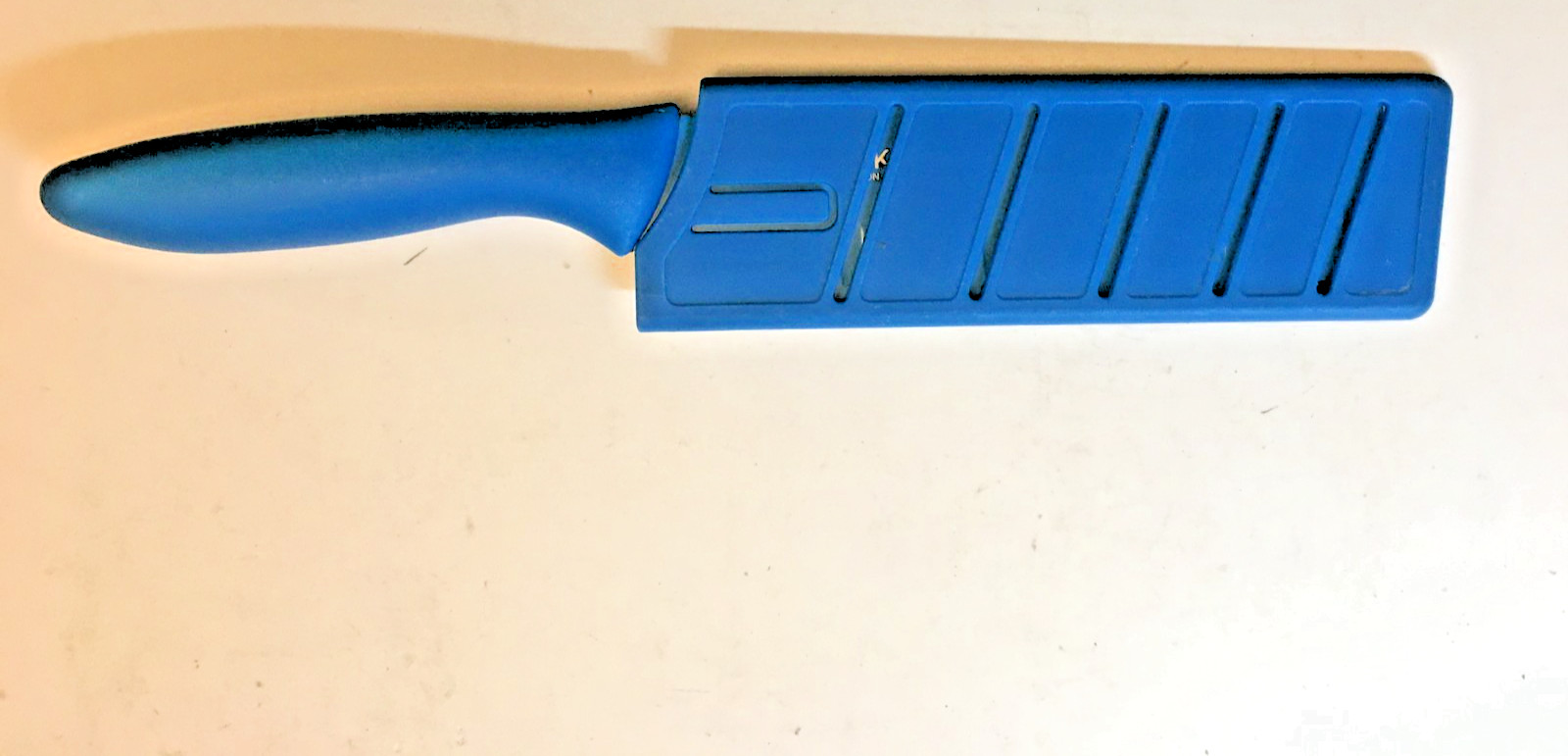 KAI Pure Komachi 2 – 5 1/2″ Nakiri Knife with Safety Sheath, Blue
