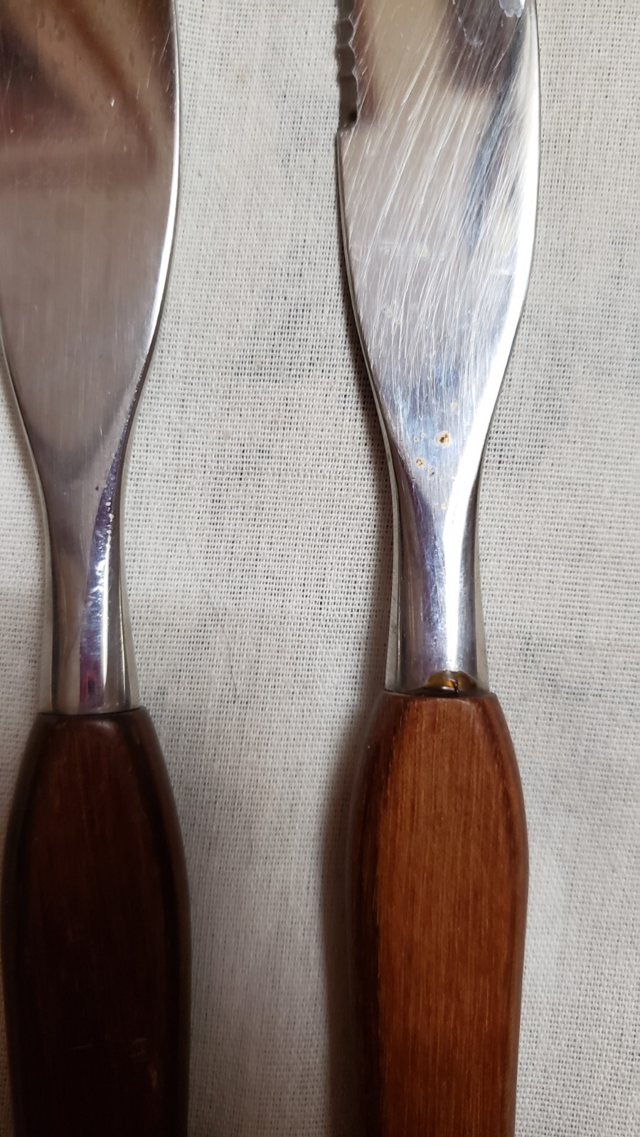 Fleetwood Stainless Steel Steak Knives (2) MCM Teak Wood Handles 8.5″ Long