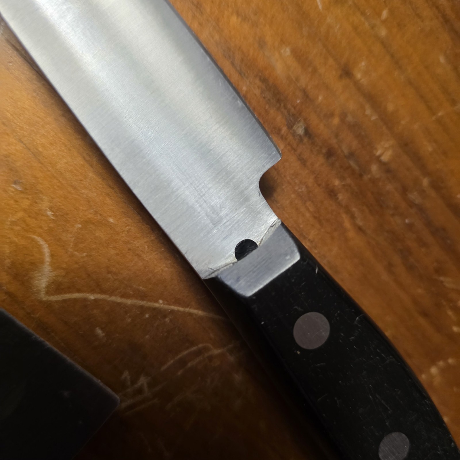 Cracked handles 4 J. A. Henckles Internatonal Knives