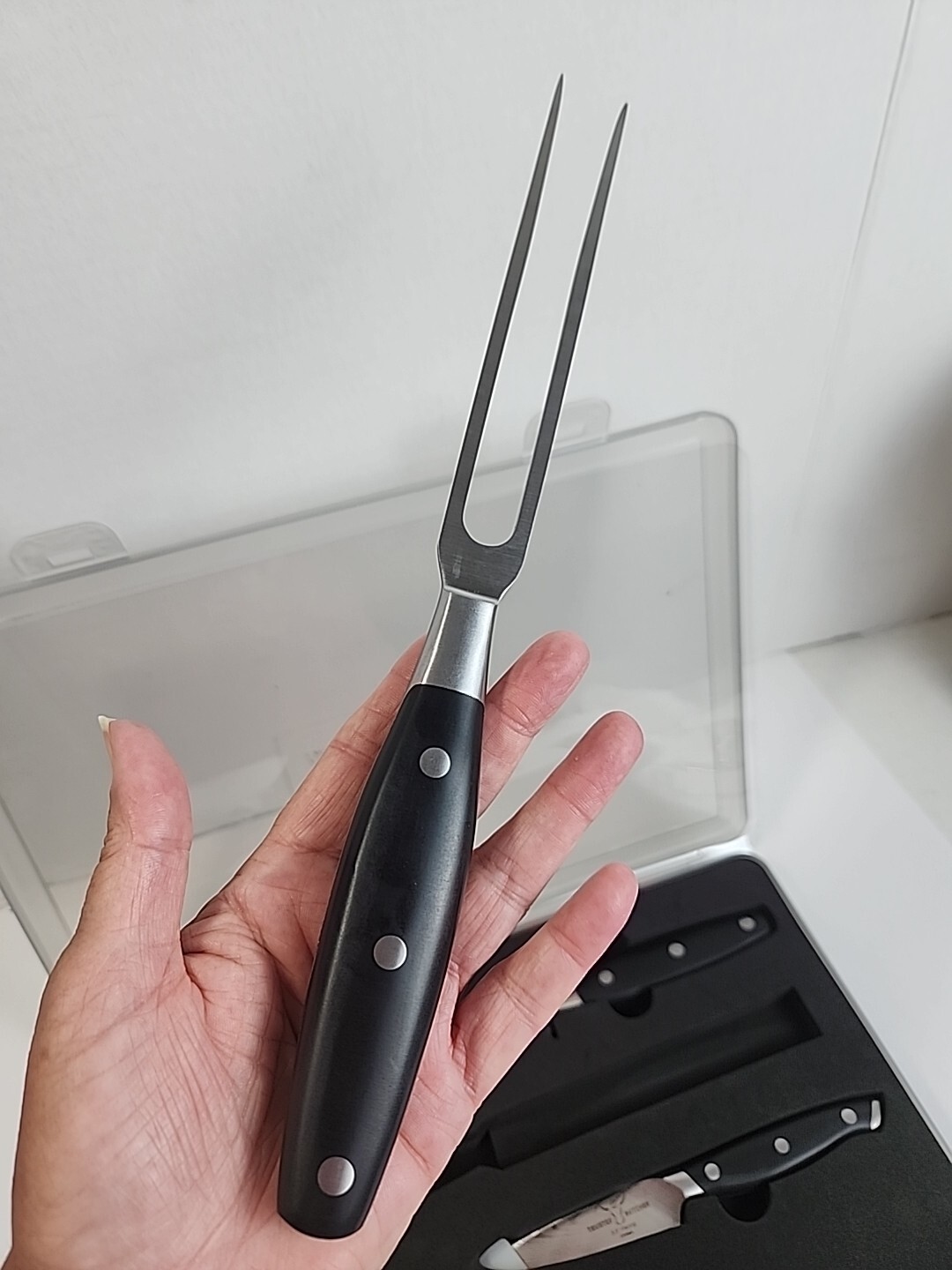 NEW Trusted Butcher 4 Pc Chef Set Scissors Paring Knife Meat Fork Sharpener NICE