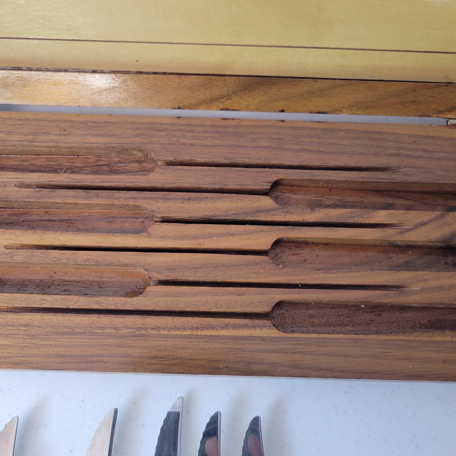 Vtg MCM Oneida Community Stainless Steak Knife Set Silver Wood Walnut Case 6 pc