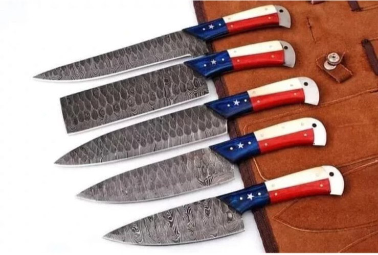 damascus hammered chef set of 5 pieces with leather roll bag.