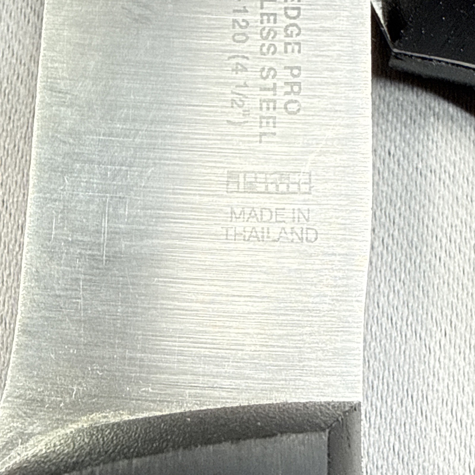 (6) JA Henckels International 4 1/2” Fine Edge Pro Steak Knives 31469-120 *READ