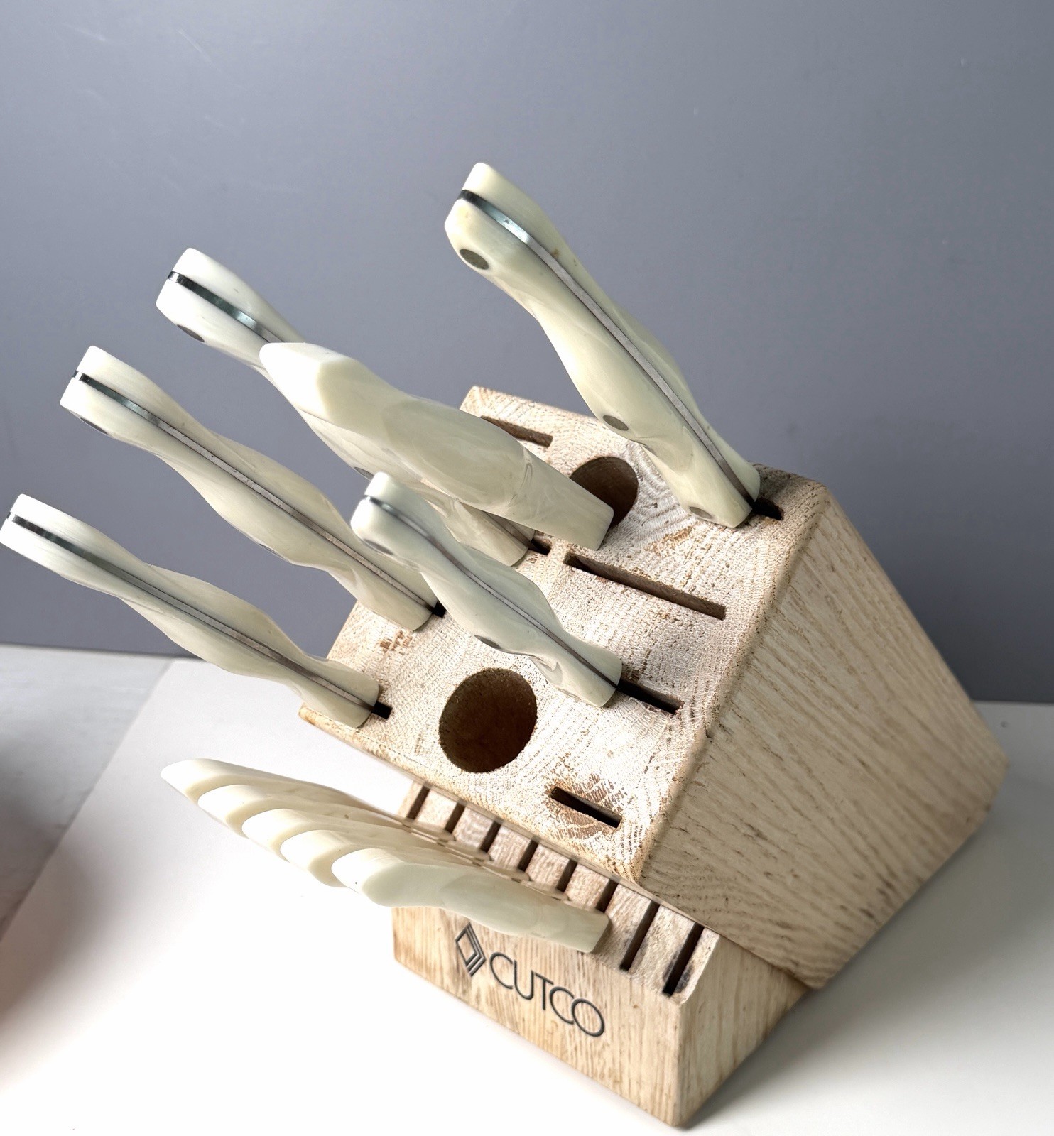 FABULOUS Cutco 12 Piece Knife Set Pearl White & WHITE Oak BLOCK !! Made In USA