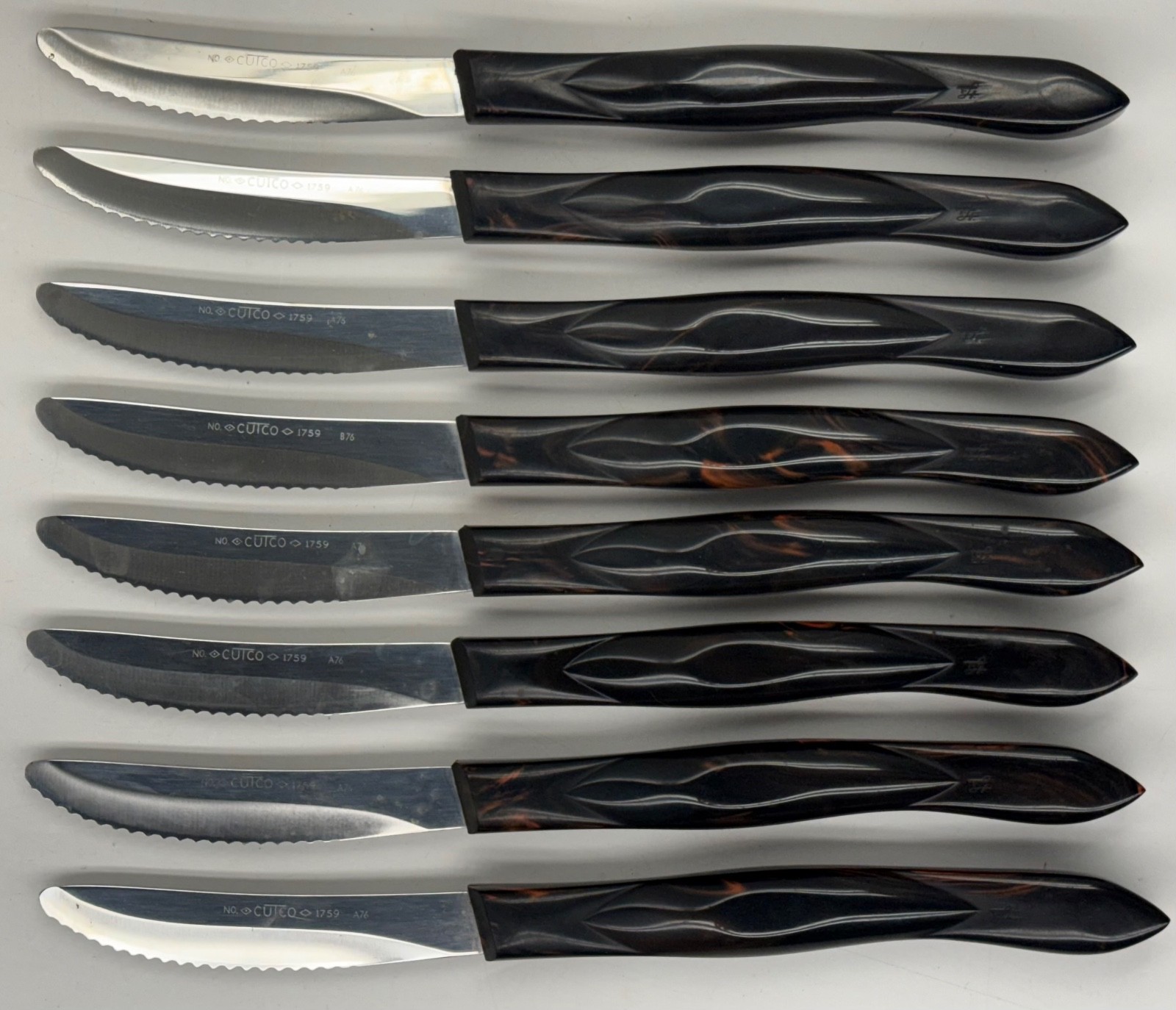(8) Vintage CUTCO 1759 Serrated Steak Knives Black Orange Swirl Handle Wood Case