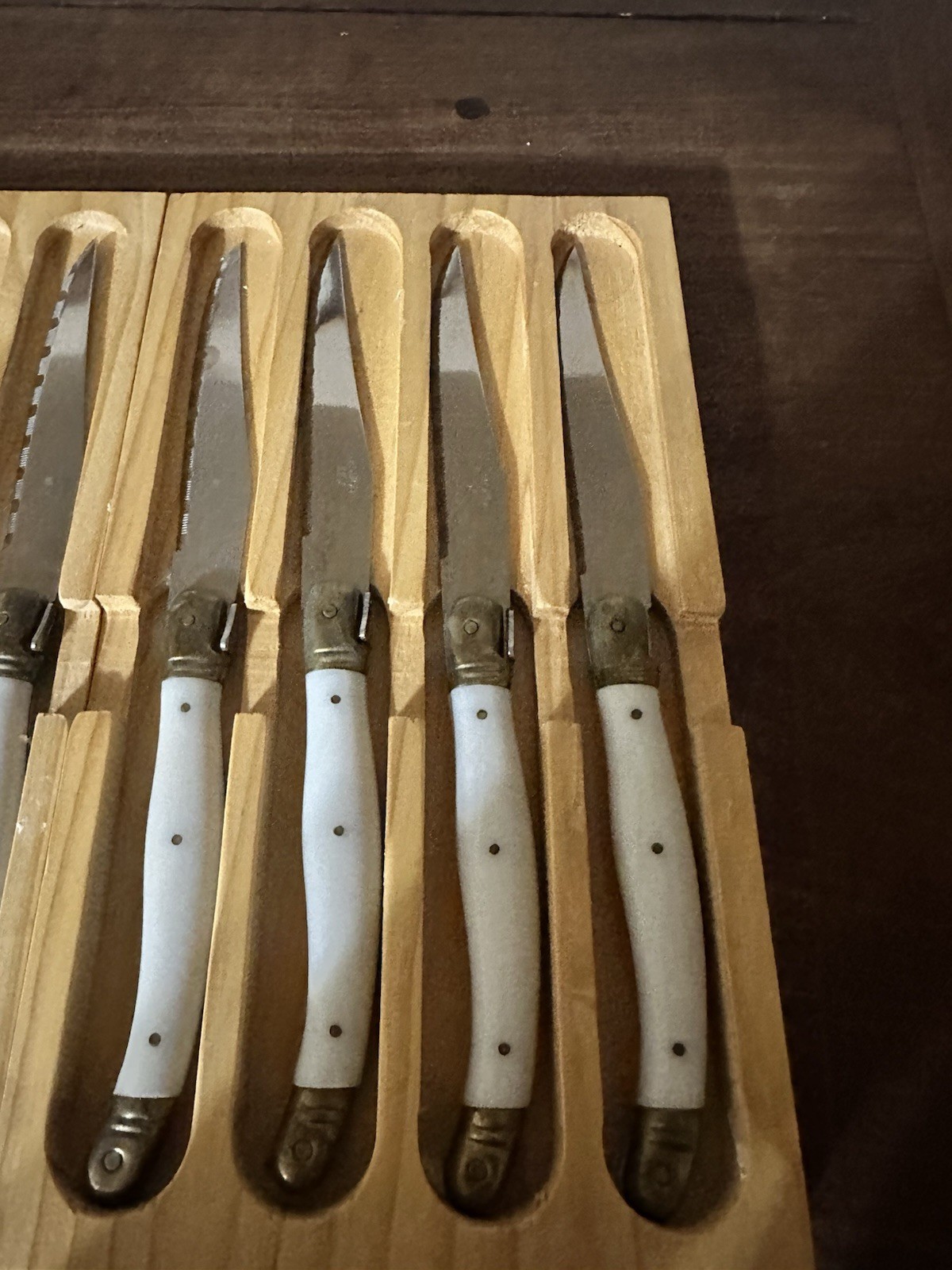8 Laguiole Inox White Cream Bee Steak Knives Stainless In Wood Boxes