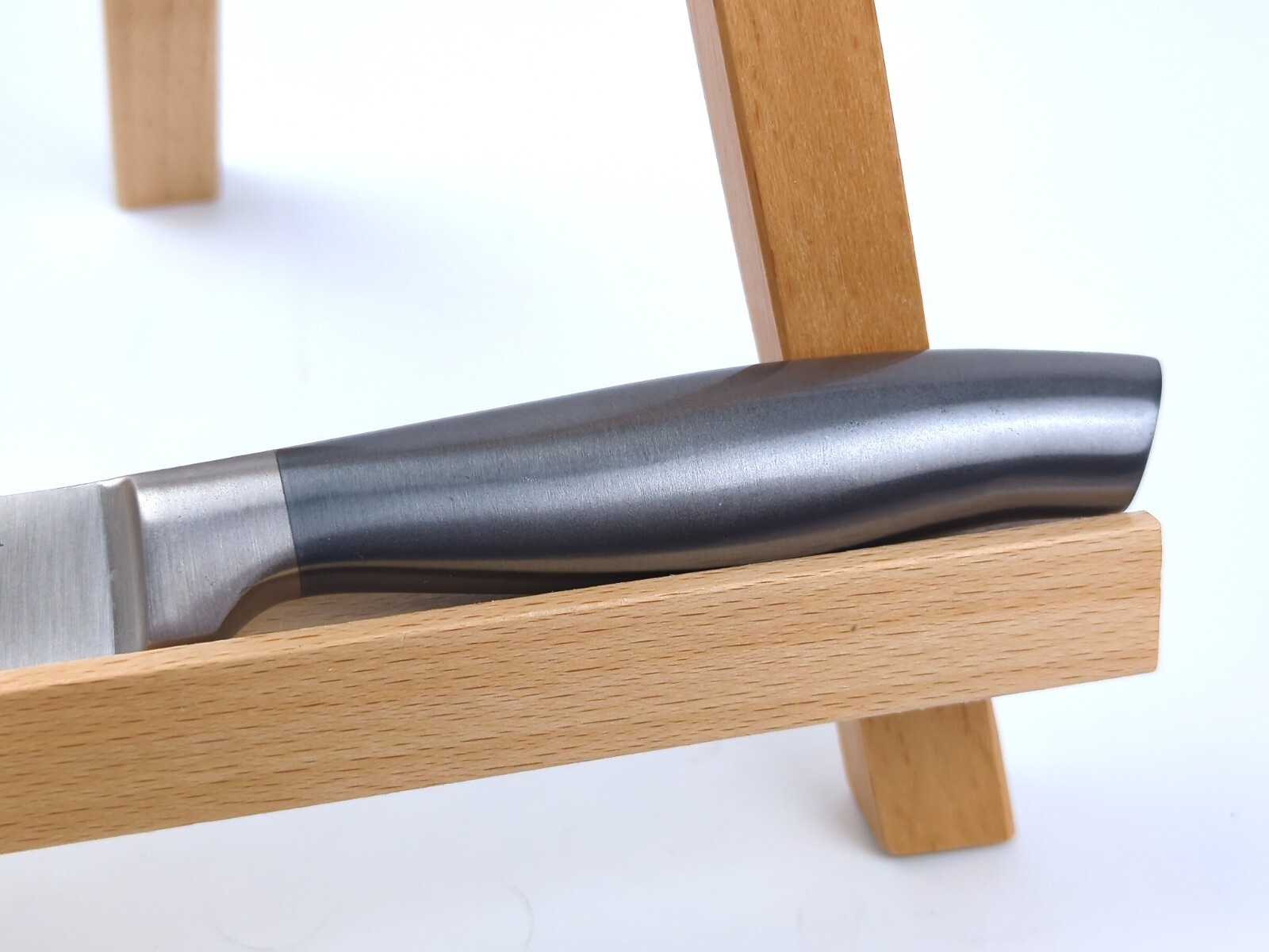 J.A. Henckels FORGED GRAPHITE 4.5 in Serrated STEAK Knife Single, NEW!