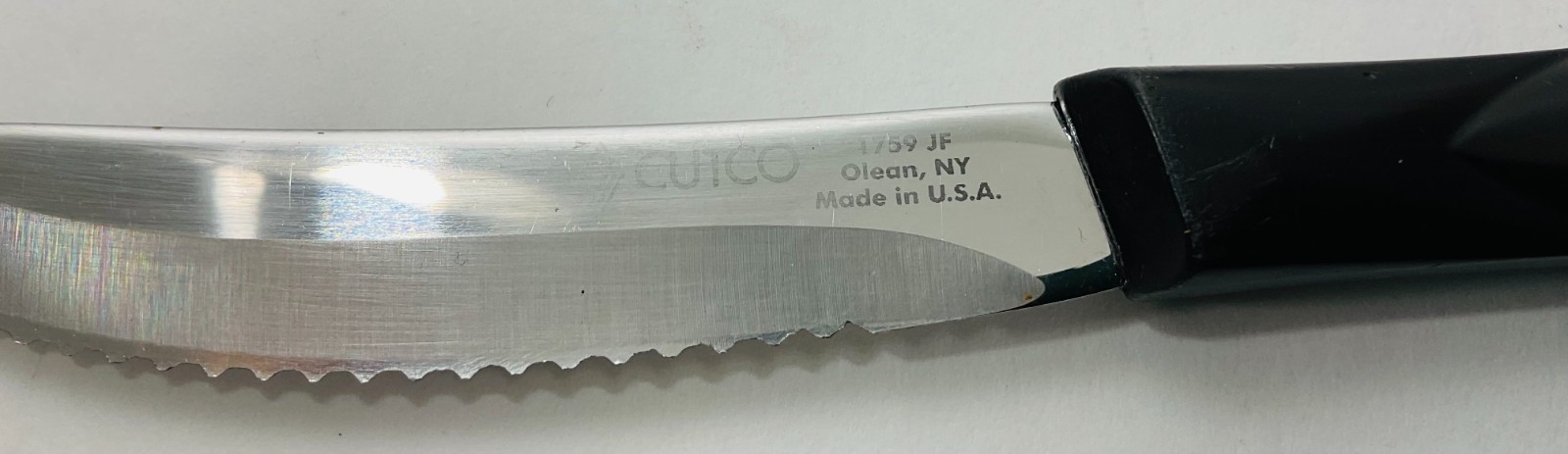 CUTCO 1721 Serrated Trimmer Knife Brown & 1759 Table or Steak Knife Black