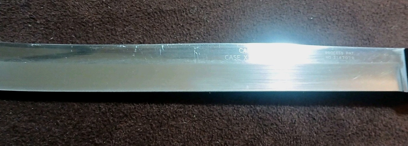CASE XX Stainless Cap 116-8″ Carving Knife, W/ Wood Figer Groove Handle U.S.A.