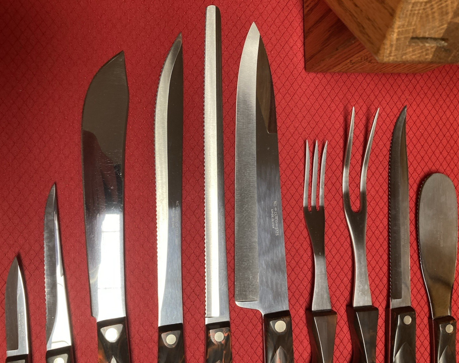 Factory Sharpened & Polished Cutco 10 Piece Classic Homemaker Set, w/Oak Block
