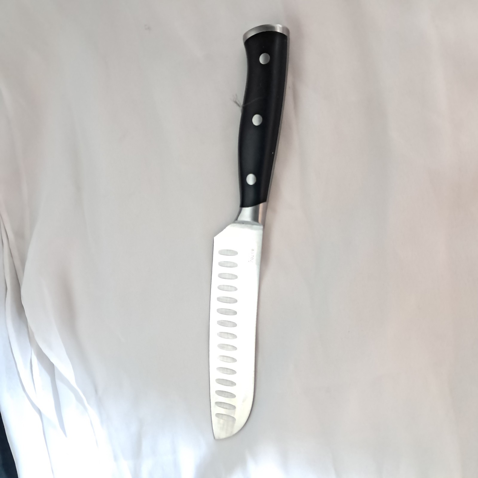 Cuisinart CLASSIC 7″ Santoku Knife STAINLESS Blade BLACK Handle w/ SILVER Cap