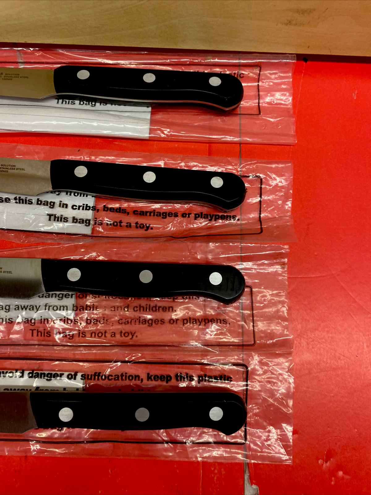 J.A Henckels Solution 4.75″ Steak Knives 4 Pc 17549-120 Made in India @