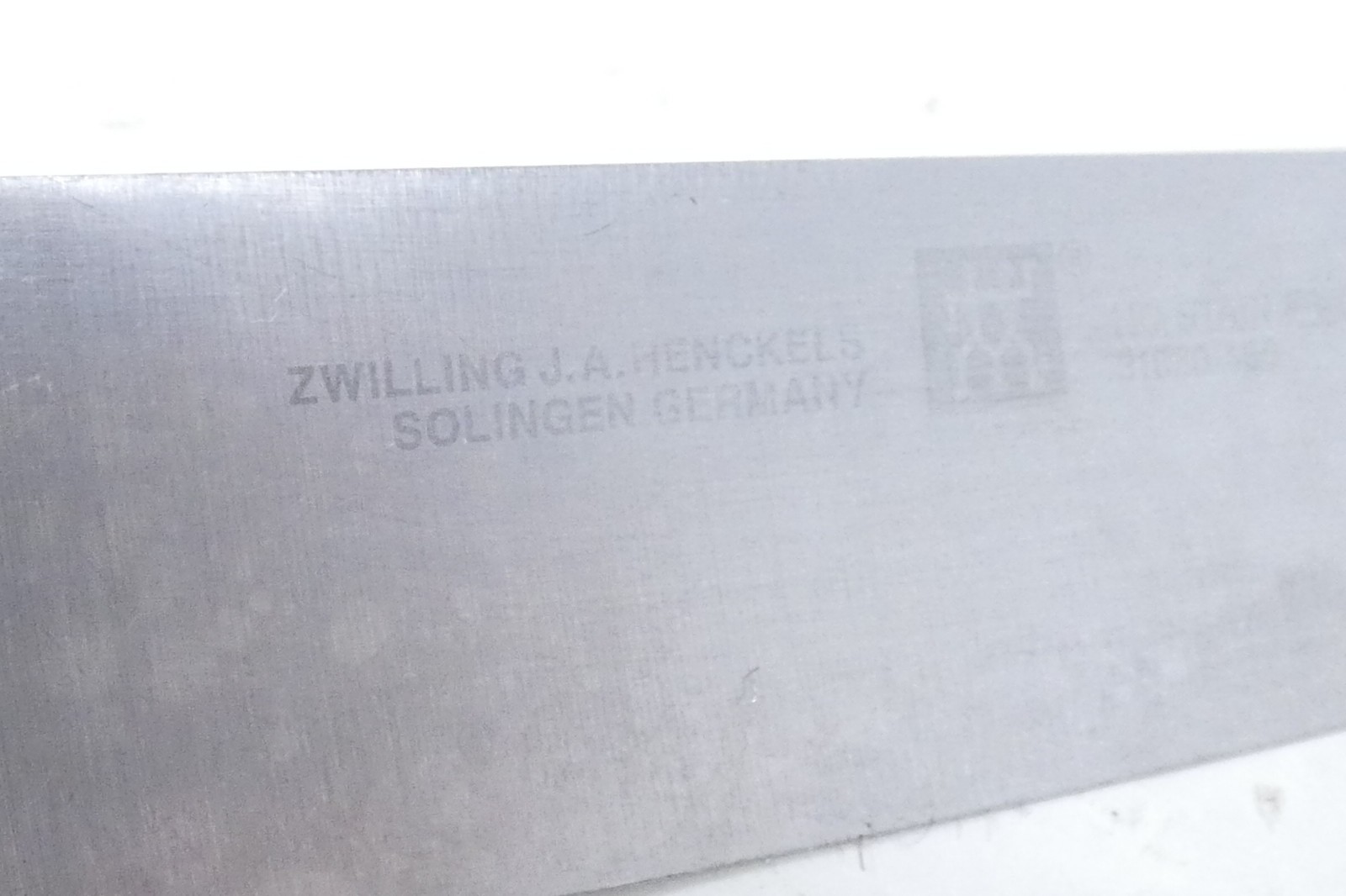 Zwilling JA Henckels 31020-160 6″ Carving Knife No Stain Friodur Germany