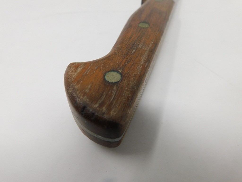 GERBER Classic Walnut 1204 9.5″ Bread slicing knife Serrated USED Needs cleaning