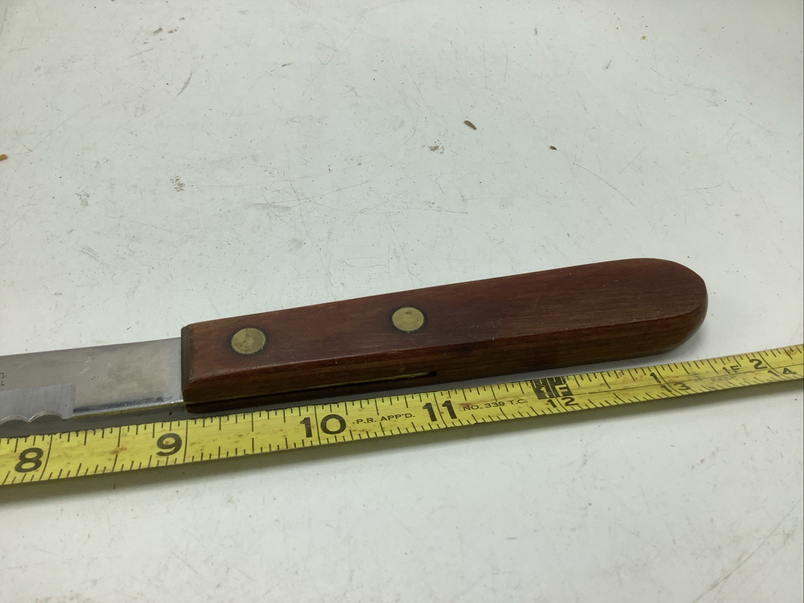 Robinson Knife Co. 9 Inch Serrated Bread Knife With Wood Handle