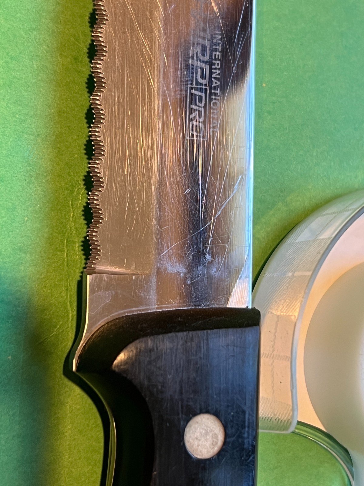 J. A. Henckles International Ever Sharp Pro 8″ Knife Serrated Blade