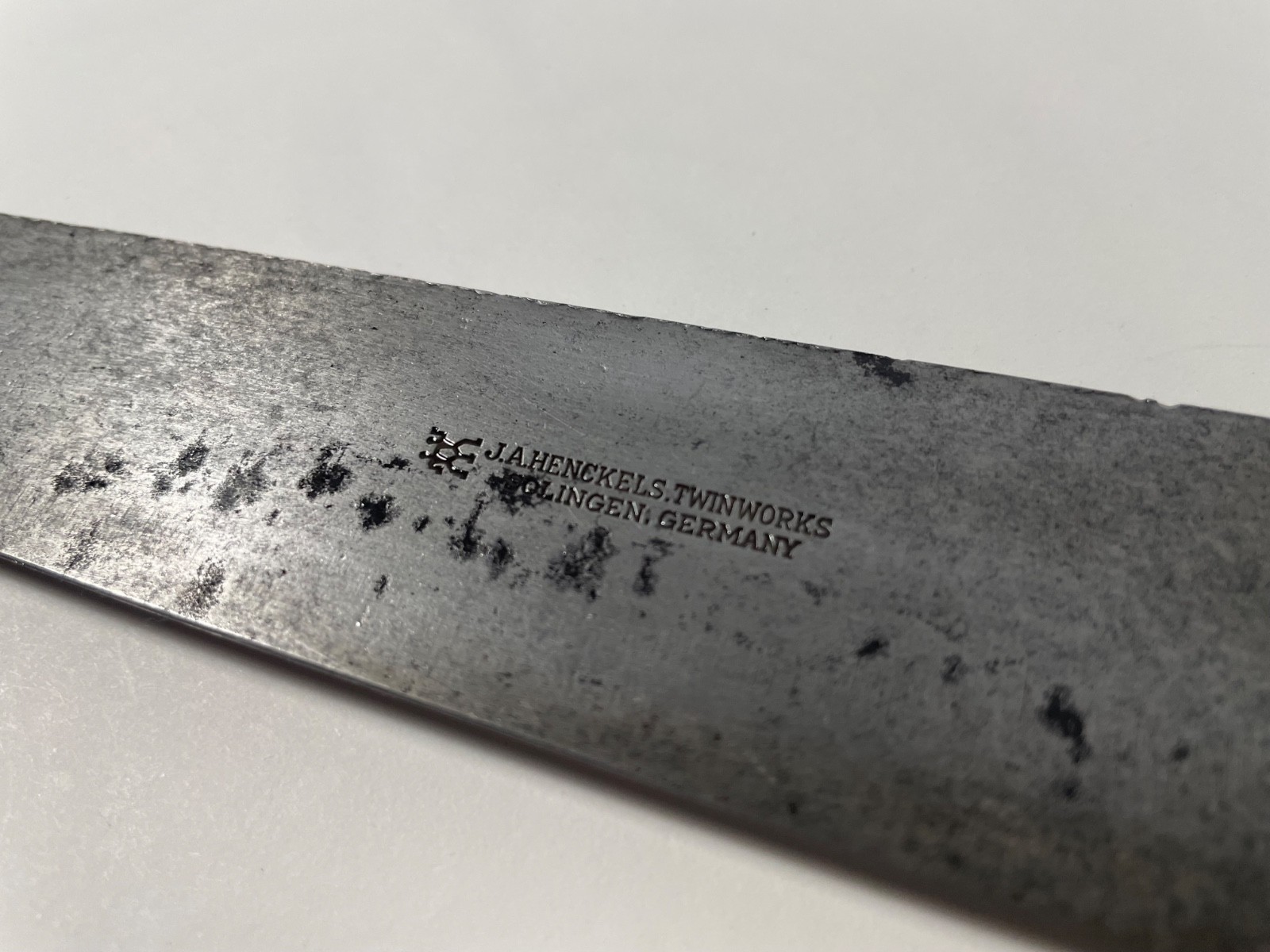 Zwilling J.A. Henckels 9 inch Carbon Steel Semi-Flexible Chef Knife – 102-9