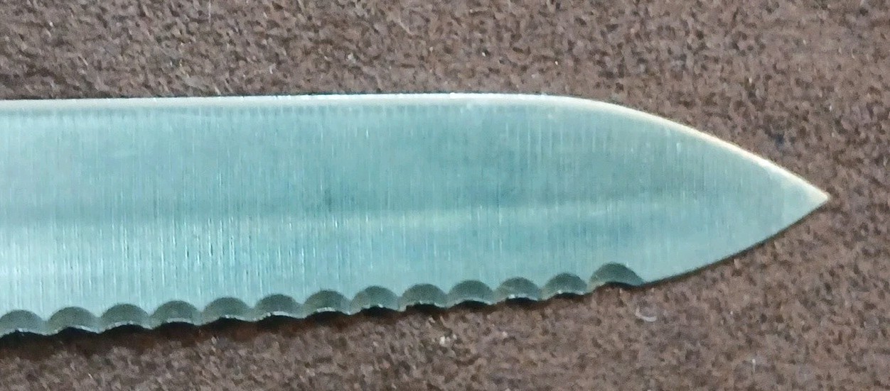 Zwilling J.A. Henckels 4 Star 31070-130, (5″) Serrated Utility Knife, Germany