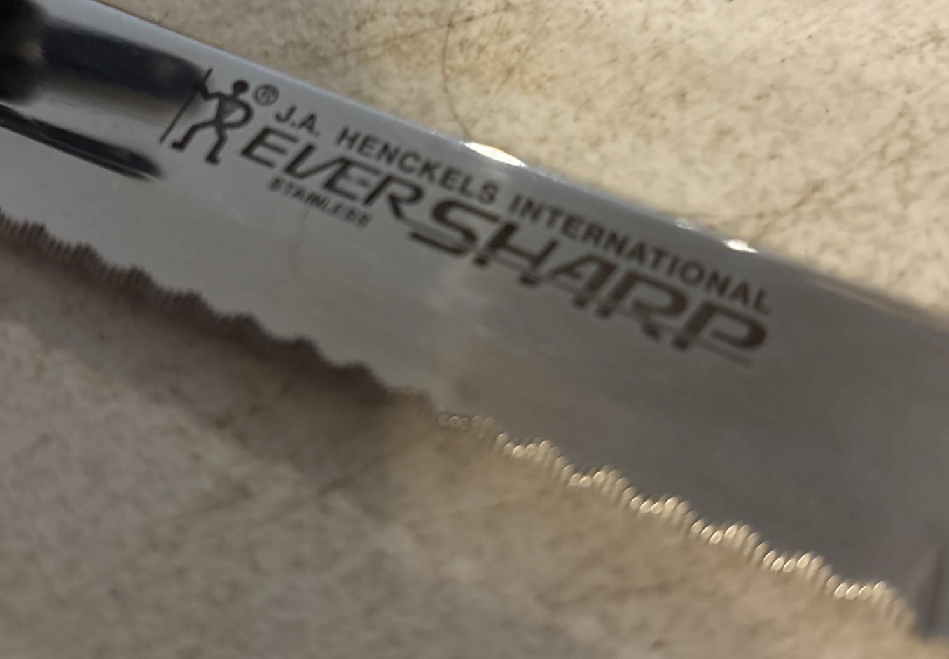 JA Henckles International EverSharp 8″ Bread Knife, Black Handle, Stainless