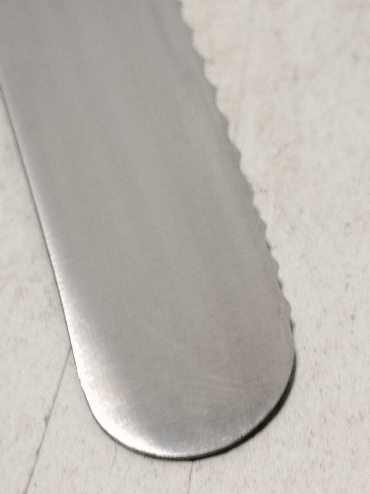Zwilling J.A. Henckels Twin Master 9.5″ Bread Knife Serrated 32210-254 Spain NSF