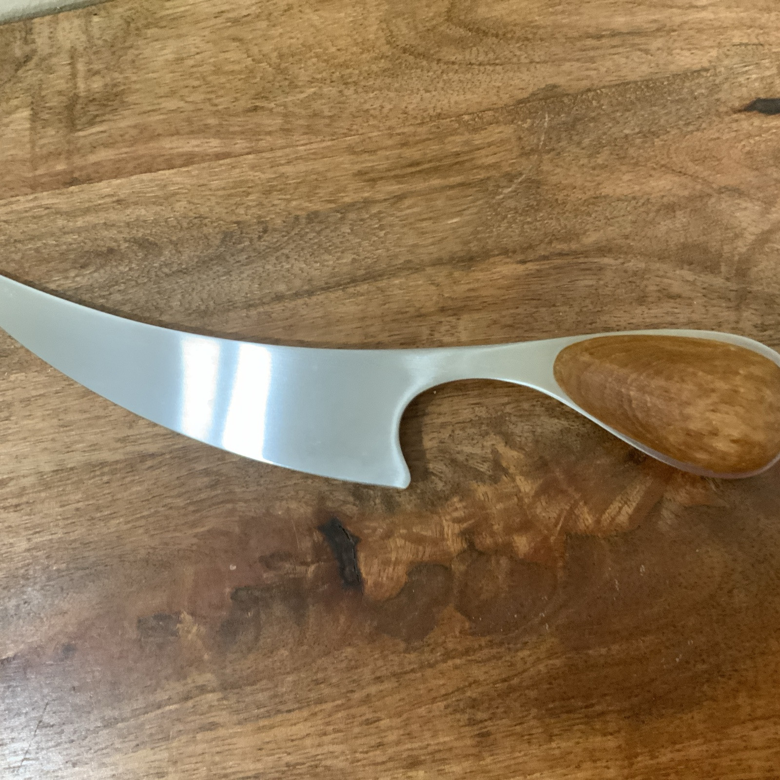 Dansk Designs Torun MCM Teak Handled Pie, Cake, Cheese Knife 9.75″ Denmark