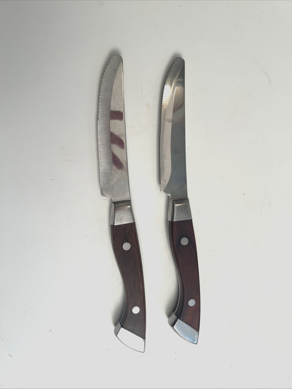 Set of 2 Walco 10″ Stainless Steel Steak Knives Nice!