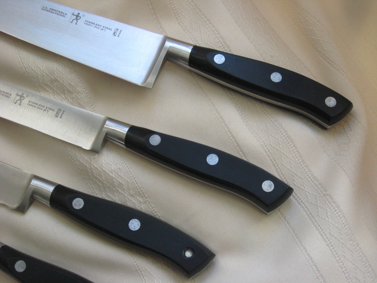 J A Henckels International Slicer, Bread, Santoku Chef, Utility, Chef 5P Spain