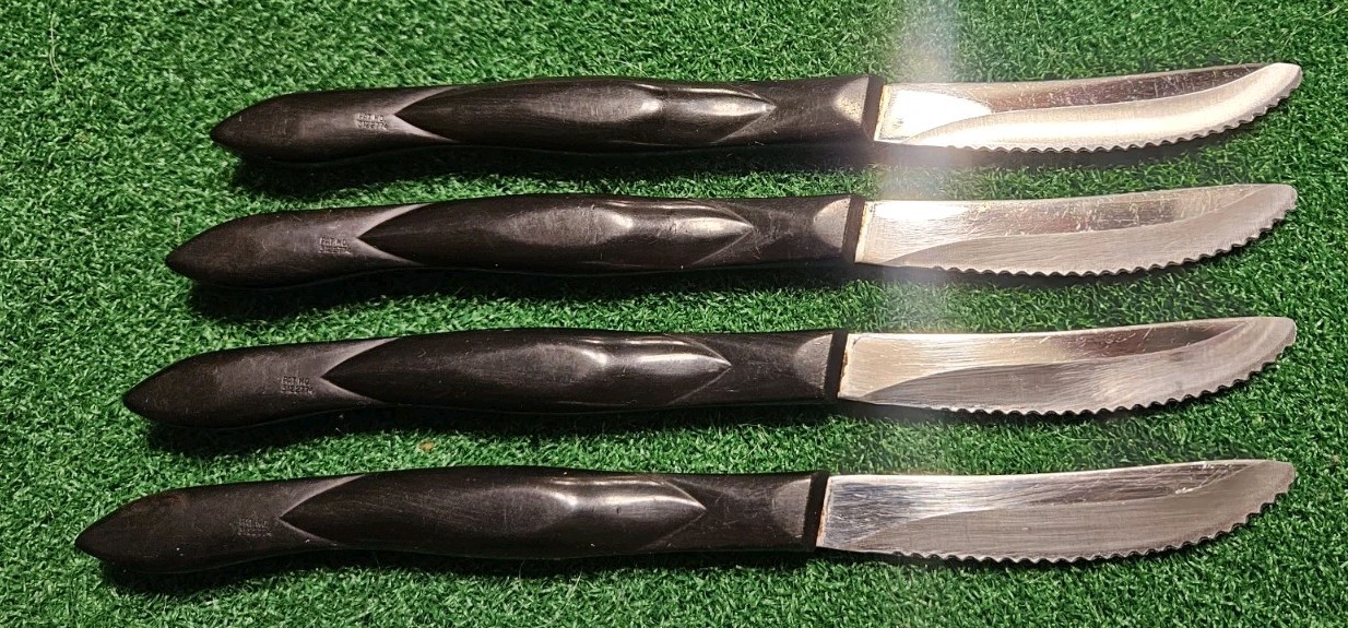 CUTCO 1759 DD Serrated Steak Table Knives Classic Dark Brown Handle Set of 4
